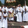  We wszystkich parafiach wyszły na ulice procesje eucharystyczne. Była to okazja do dania świadectwa swojej wiary