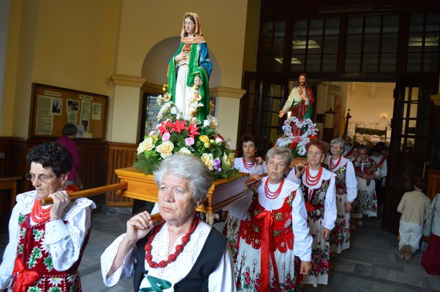 Z Jezusem dokoła kościoła