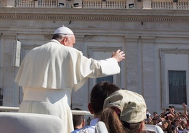 Franciszek przeciw grabieży ziemi przez wielkie koncerny