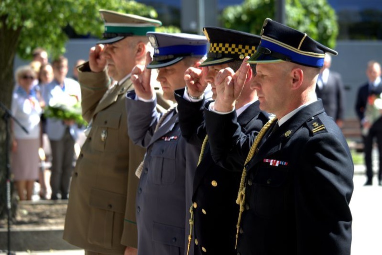 Obchody 70. rocznicy wyzwolenia nazistowskich niemieckich obozów koncentracyjnych