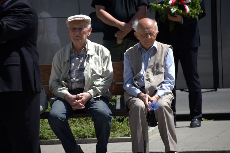 Obchody 70. rocznicy wyzwolenia nazistowskich niemieckich obozów koncentracyjnych