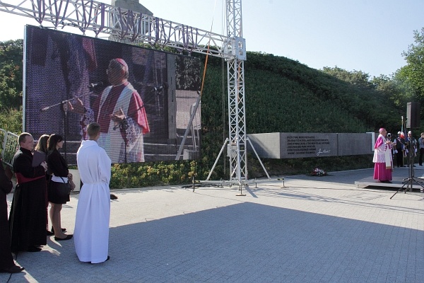 Poświęcenie tablicy na Westerplatte