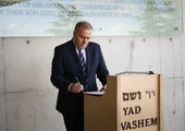 Schetyna w Yad Vashem mówił o Bartoszewskim