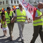 Rodzinny polonez na Marszu dla Życia i Rodziny