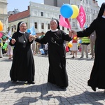 Rodzinny polonez na Marszu dla Życia i Rodziny