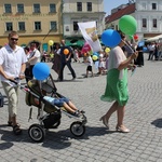 Rodzinny polonez na Marszu dla Życia i Rodziny