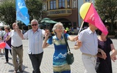 Rodzinny polonez na Marszu dla Życia i Rodziny