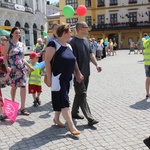 Rodzinny polonez na Marszu dla Życia i Rodziny