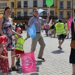 Rodzinny polonez na Marszu dla Życia i Rodziny