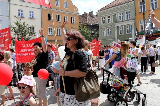 Marsz dla Jezusa i rodziny w Gliwicach