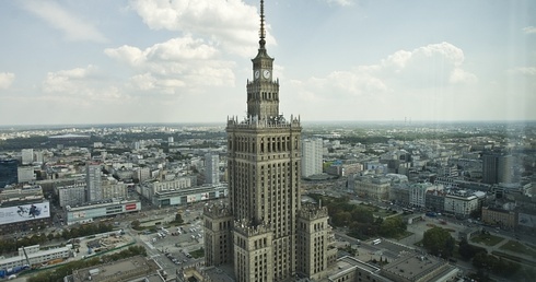 Wakacyjnie pod pałacem