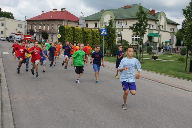 Papieski bieg ulicami Żabna 