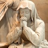 Maria Magdalena natomiast stała przed grobem płacząc...