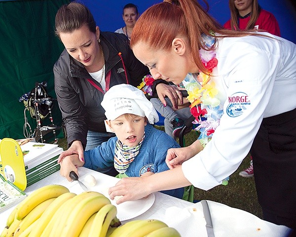 Organizatorzy festynu sprawili Maksowi dodatkową niespodziankę, zapraszając Marietę Marecką, razem z którą chłopiec przyrządzał specjalną potrawę