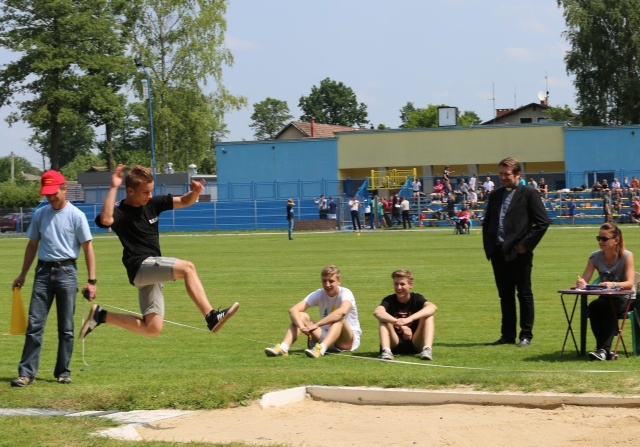 Sportowe zmagania ministrantów w Zabrzegu i Dankowicach