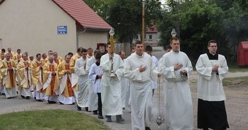 Święcenia diakonatu