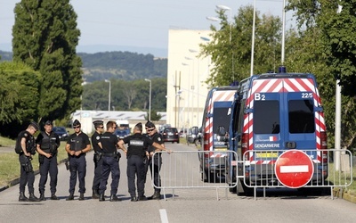 67 ofiar zamachów we Francji, Tunezji i Kuwejcie 
