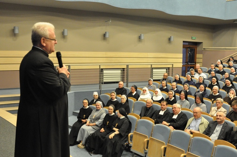 Zjazd osób konsekrowanych