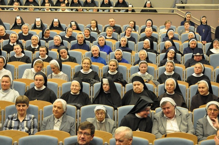 Zjazd osób konsekrowanych