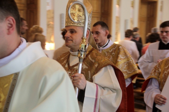 Udzielenie posługi akolitatu