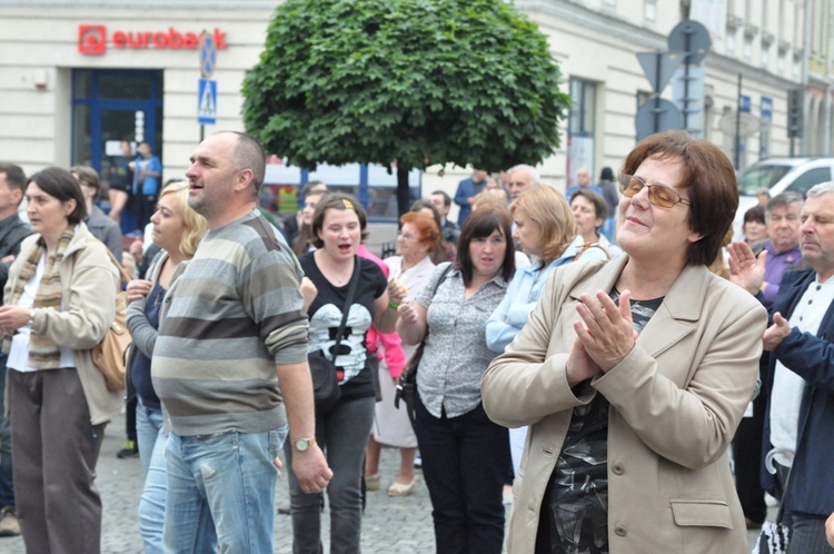 II koncert ewangelizacyjny w Nowym Sączu