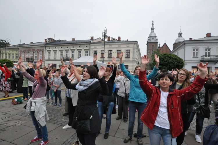 II koncert ewangelizacyjny w Nowym Sączu