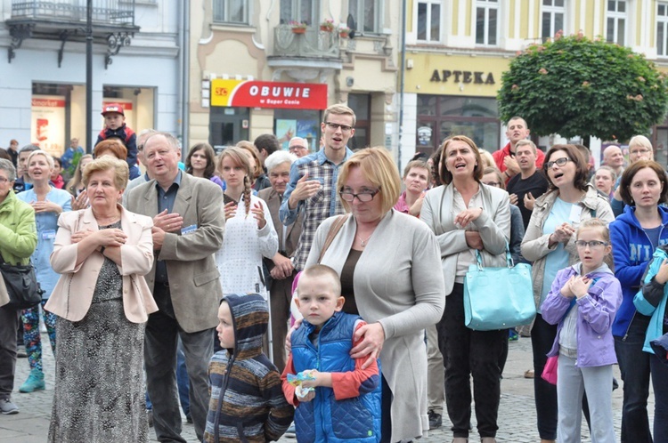 II koncert ewangelizacyjny w Nowym Sączu