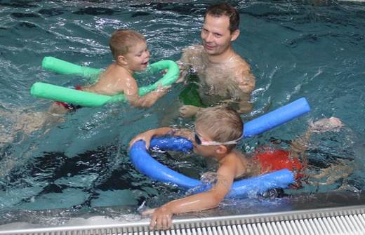 Maraton Pływacki dla hospicjum w Cieszynie