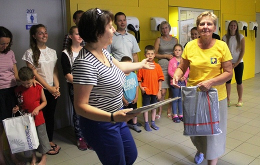 Maraton Pływacki dla hospicjum w Cieszynie