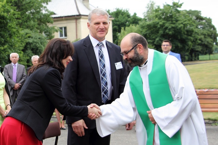 Jubileusz 85-lecia szkoły w Zduńskiej Dąbrowie