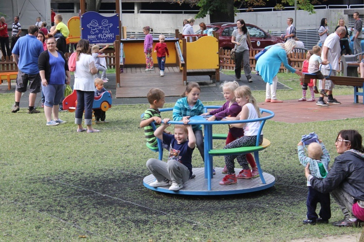 IV Piknik Rodzinny z "Nadzieją" - park Słowackiego