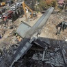 Samolot spadł na domy - już 141 ofiar