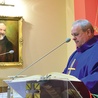 O dobrodziejach hospicjum ks. Jan Gargasewicz pamięta szczególnie w kaplicy ośrodka