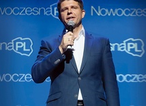 Ryszard Petru, lider nowego ugrupowania  na scenie politycznej, o nazwie Nowoczesna.PL, określa się jako „jeden z zawiedzionych wyborców PO”