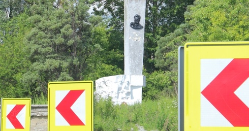 Pomnik kata AK zniknie. Rosjanie zaprotestują?