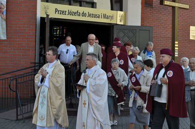 Mężczyźni u św. Józefa w Słupsku