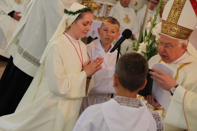 Śluby wieczyste sióstr ze Zgromadzenia Jezusa Miłosiernego