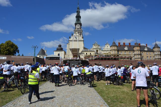 Diecezjalna Pielgrzymka Rowerowa dotarła po raz 6 na Jasną Górę