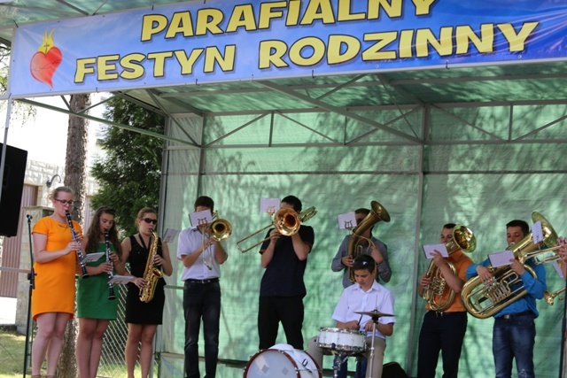 Piknik Rodzinny w bielskiej parafii NSPJ