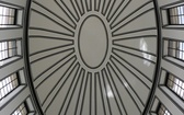 Symetria w bieli - Pawilon Czterech Kopuł