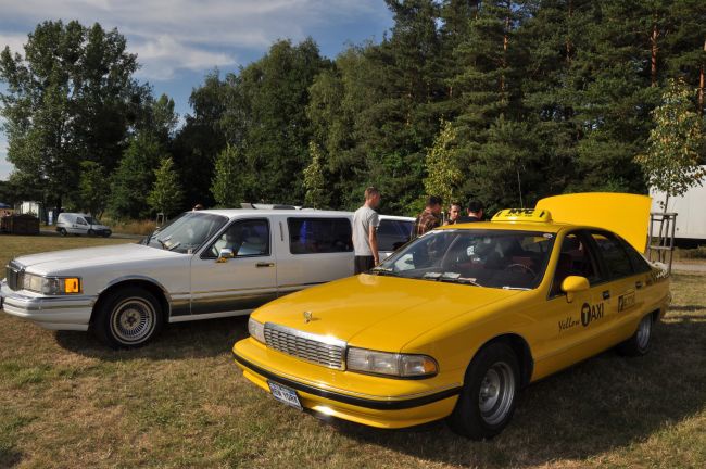 Zlot oldtimerów w Dobrzeniu Wielkim