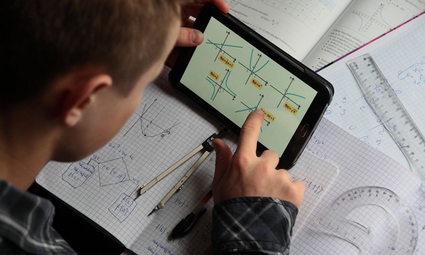 Smartfony i tablety szkodzą!