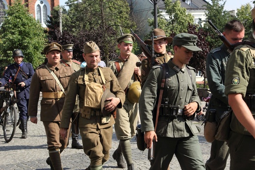 VI Odyseja Historyczna - parada w Kutnie