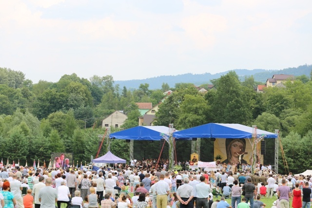 Jubileuszowy hołd dla MB Rychwałdzkiej