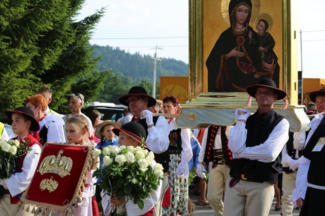 Jubileuszowy hołd dla MB Rychwałdzkiej - cz. 2