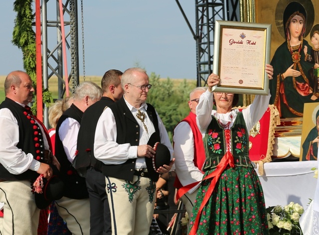 Jubileuszowy hołd dla MB Rychwałdzkiej - cz. 2