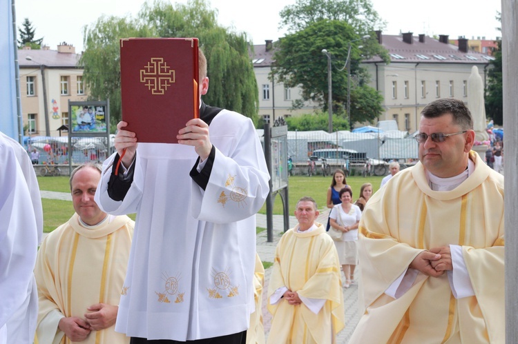 Jubileusz kościoła w Dąbrowie Tarnowskiej