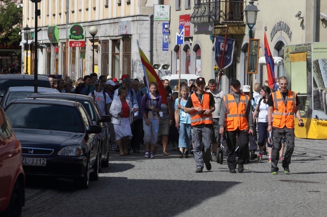 Pierwsze sanktuarium za nimi