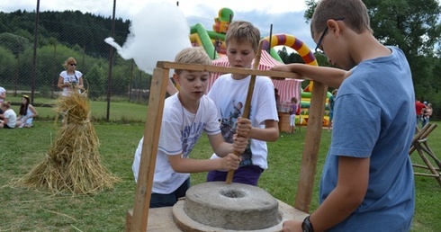 Wieczór z folklorem
