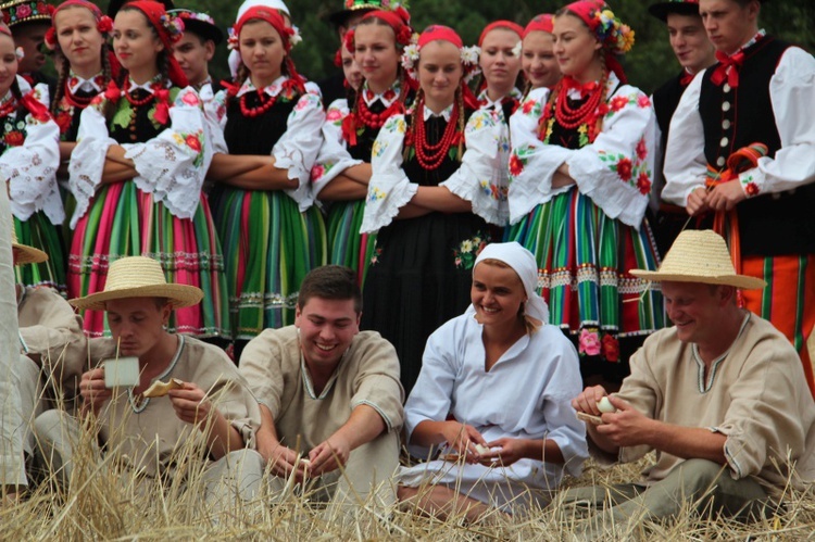 Łowickie Żniwa w skansenie